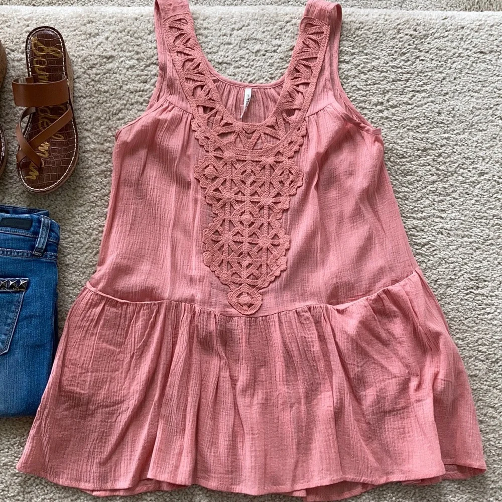 Peach/Blush Color Sleeveless Tunic - Picture 3 of 8